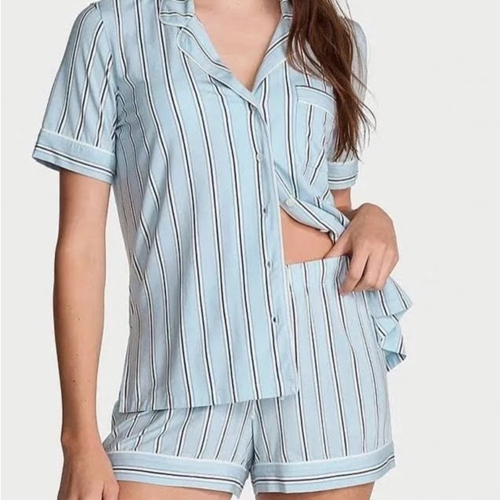 Victoria's Secret Light Blue & White Striped Short Pajama Set